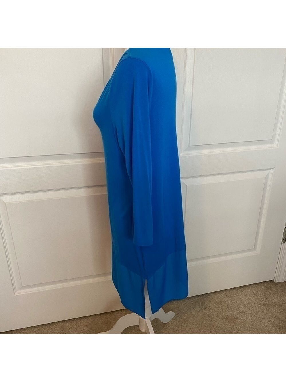 Vince Camuto Blue Asymmetrical Hem Long Sleeve Top Size M - Picture 8 of 10